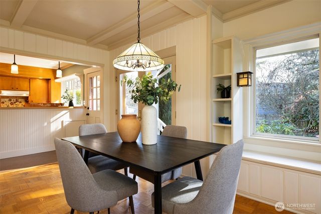 2332 45th Avenue SW, Seattle, WA 98116