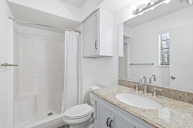 3873 Lois Road E, Sanger, TX 76266