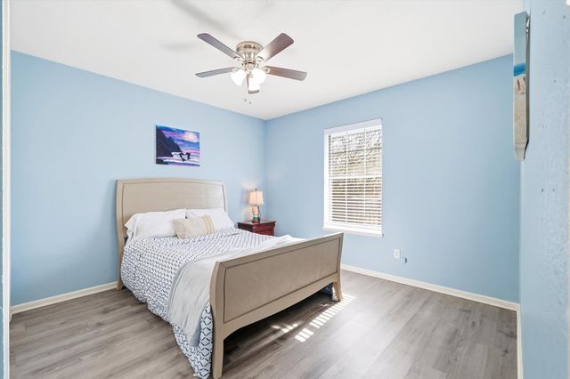 3873 Lois Road E, Sanger, TX 76266