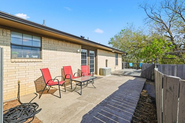 3873 Lois Road E, Sanger, TX 76266