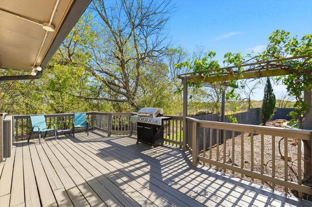 3873 Lois Road E, Sanger, TX 76266