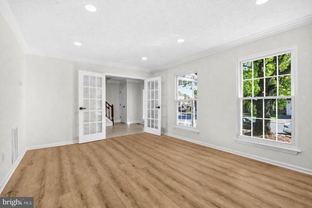 Image 24 of property listing at 1425 GROUSE CT, Frederick, MD 21703