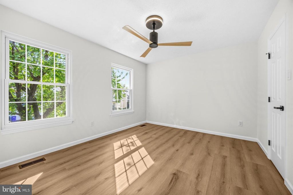 Image 46 of property listing at 1425 GROUSE CT, Frederick, MD 21703