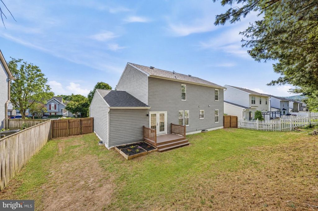 Image 63 of property listing at 1425 GROUSE CT, Frederick, MD 21703