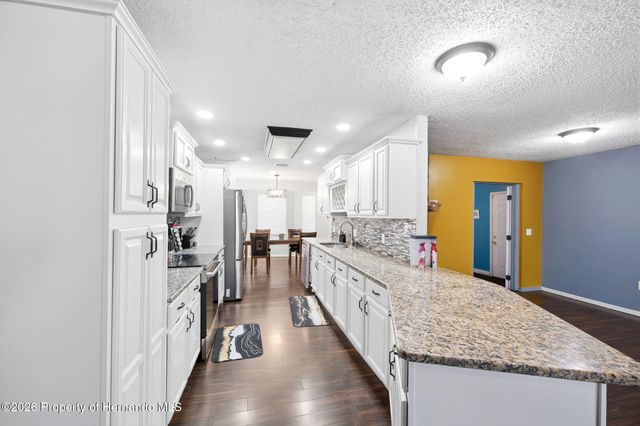 5552 W Irving Court, Homosassa, FL 34448