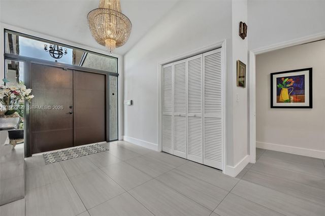 11850 Oak Leaf Dr., Davie, FL 33330