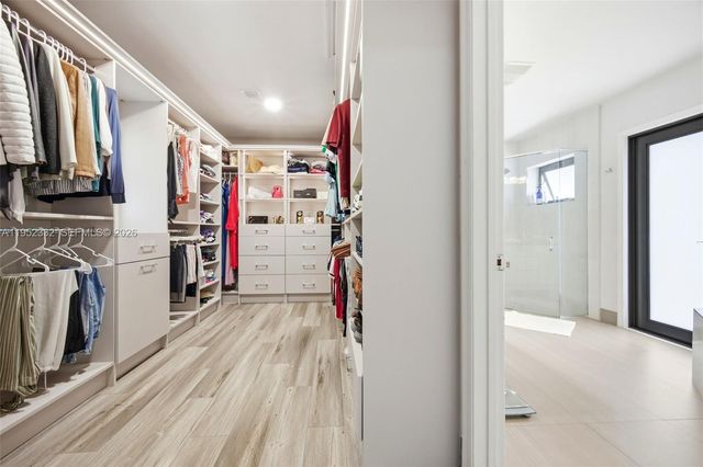 11850 Oak Leaf Dr., Davie, FL 33330