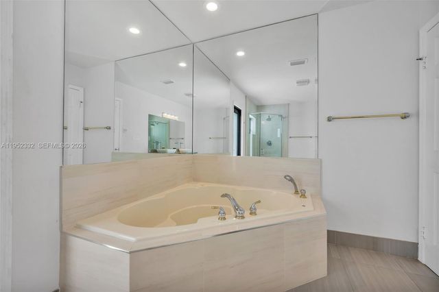 11850 Oak Leaf Dr., Davie, FL 33330