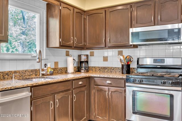 14 Jennifer Drive, Howell, NJ 07731