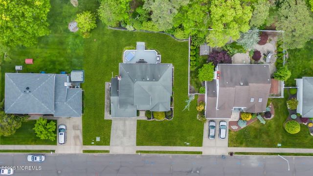 14 Jennifer Drive, Howell, NJ 07731