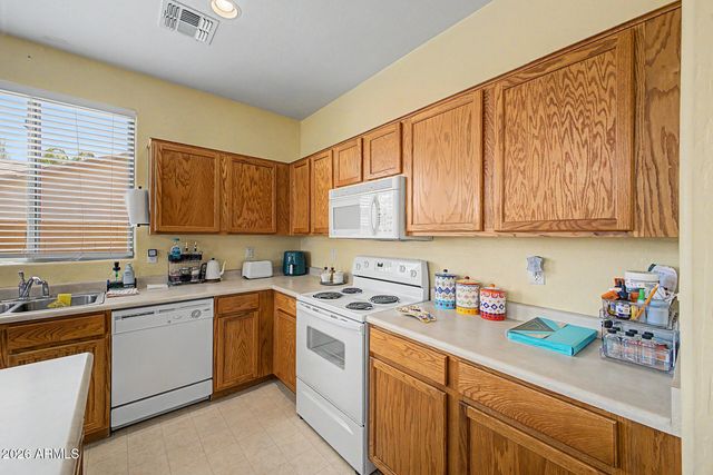 1300 E BOSI Court, San Tan Valley, AZ 85140
