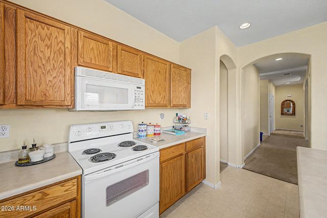 1300 E BOSI Court, San Tan Valley, AZ 85140