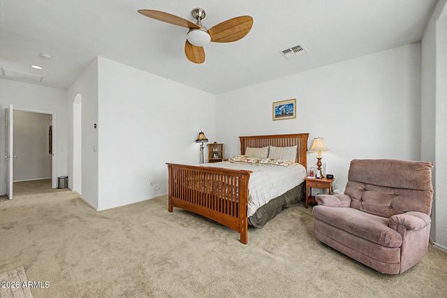1300 E BOSI Court, San Tan Valley, AZ 85140