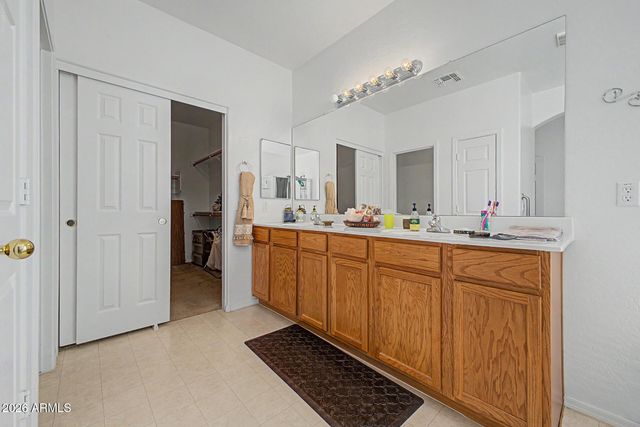 1300 E BOSI Court, San Tan Valley, AZ 85140