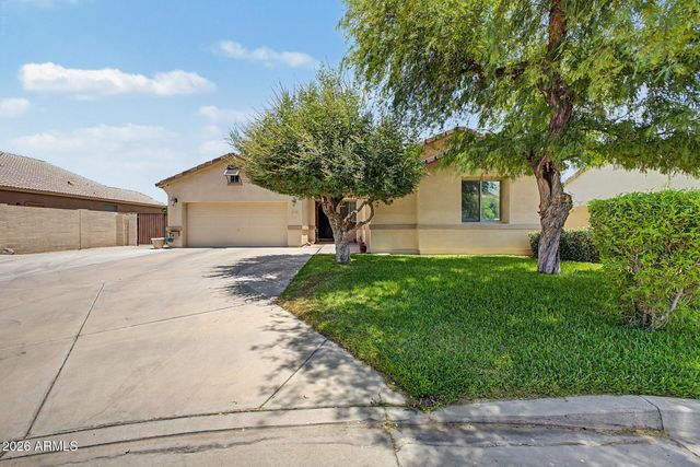 1300 E BOSI Court, San Tan Valley, AZ 85140