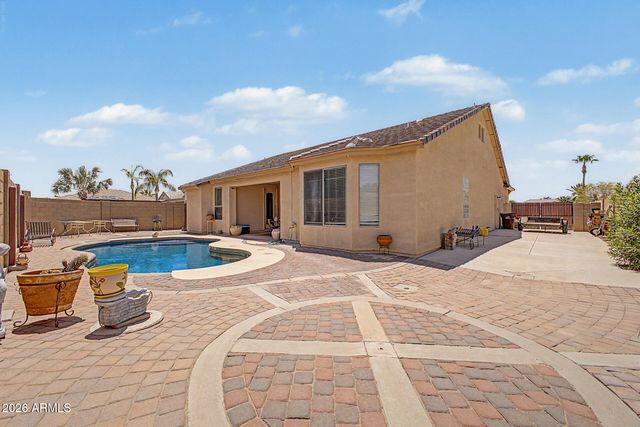 1300 E BOSI Court, San Tan Valley, AZ 85140