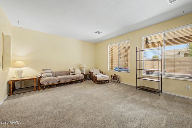 1300 E BOSI Court, San Tan Valley, AZ 85140