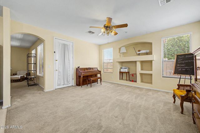 1300 E BOSI Court, San Tan Valley, AZ 85140
