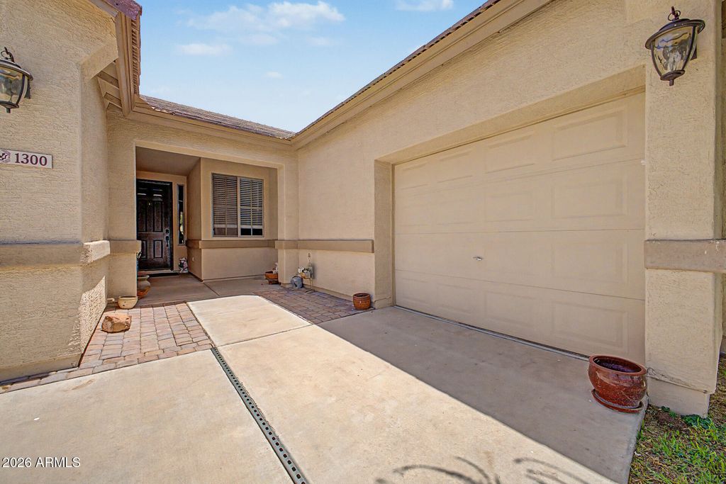 1300 E BOSI Court, San Tan Valley, AZ 85140 — photo 3