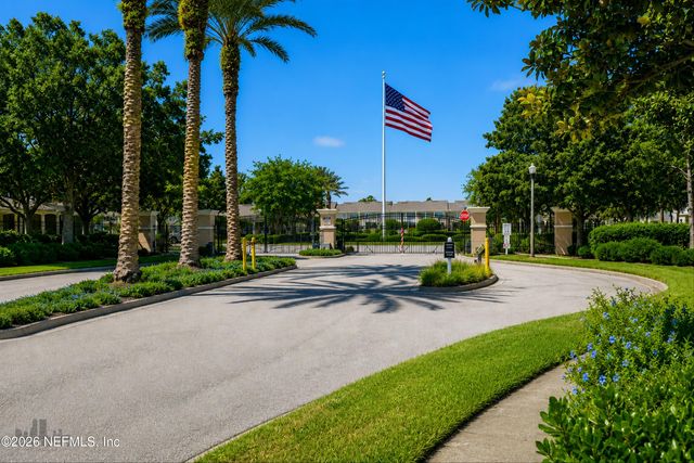 6480 YELLOW LEAF Court, Jacksonville, FL 32258