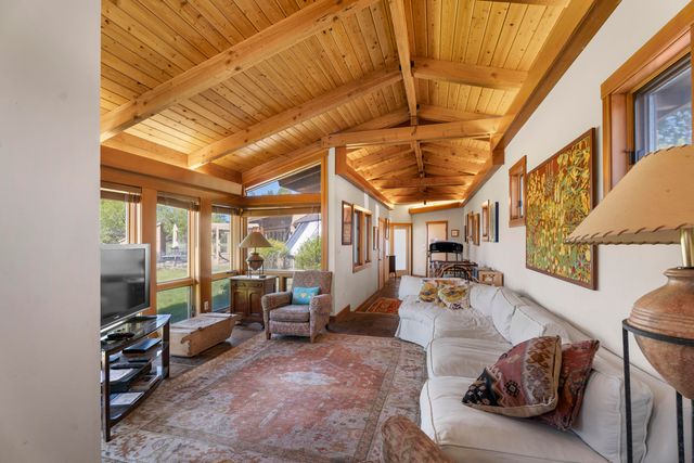 20875 Sholes Road, Bend, OR 97702