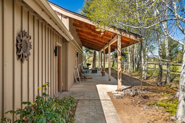 20875 Sholes Road, Bend, OR 97702