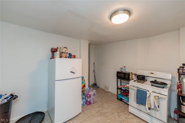 4239 E 98th Street, Cleveland, OH 44105