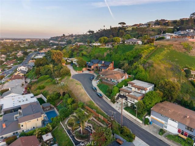 5261 Weatherford Dr, Los Angeles, CA 90008