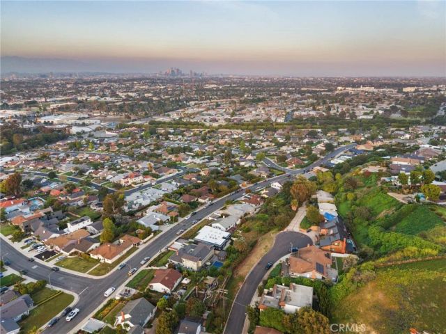 5261 Weatherford Dr, Los Angeles, CA 90008