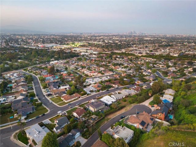 5261 Weatherford Dr, Los Angeles, CA 90008