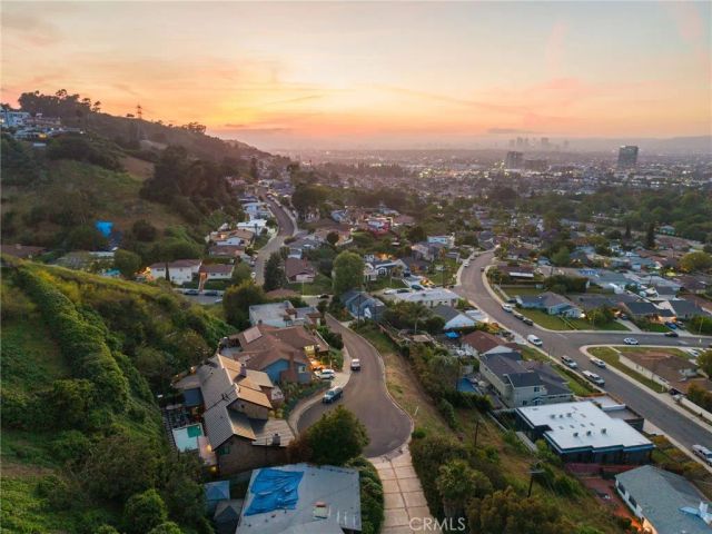 5261 Weatherford Dr, Los Angeles, CA 90008