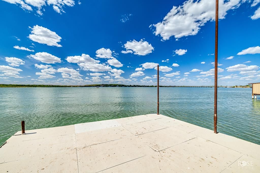 Image 34 of property listing at 2218 Joy Rd, San Angelo, TX 76904