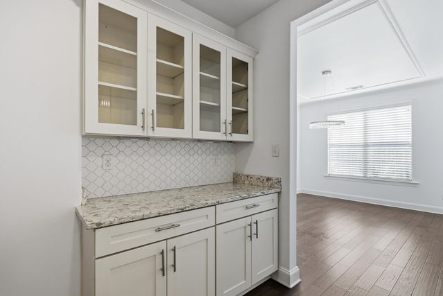 496 FALLEN TIMBERS LN, Collierville, TN 38017