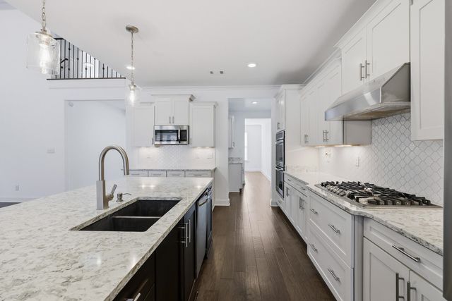 496 FALLEN TIMBERS LN, Collierville, TN 38017