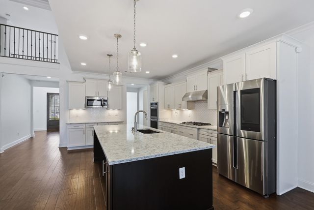 496 FALLEN TIMBERS LN, Collierville, TN 38017