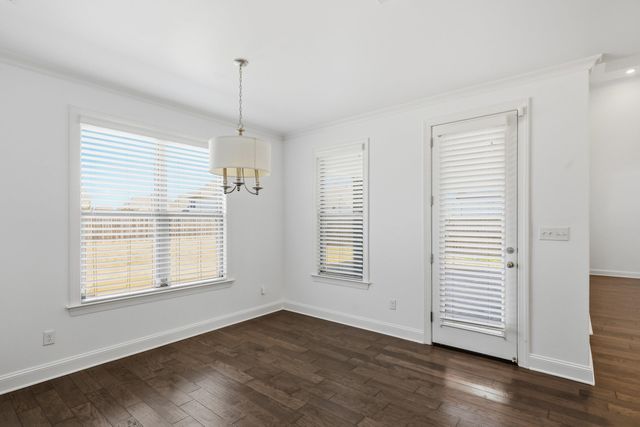 496 FALLEN TIMBERS LN, Collierville, TN 38017