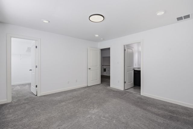 496 FALLEN TIMBERS LN, Collierville, TN 38017