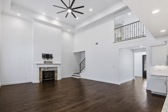 496 FALLEN TIMBERS LN, Collierville, TN 38017