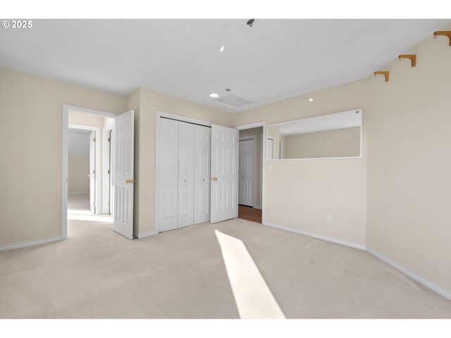 14405 Nw VALLEY VIEW Ln, Portland, OR 97231