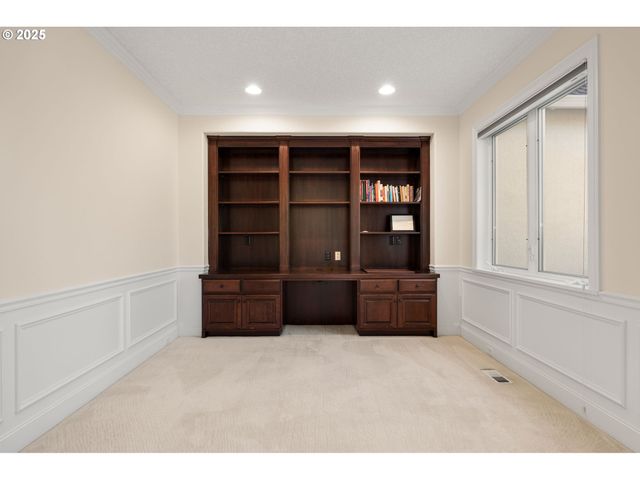 14405 Nw VALLEY VIEW Ln, Portland, OR 97231