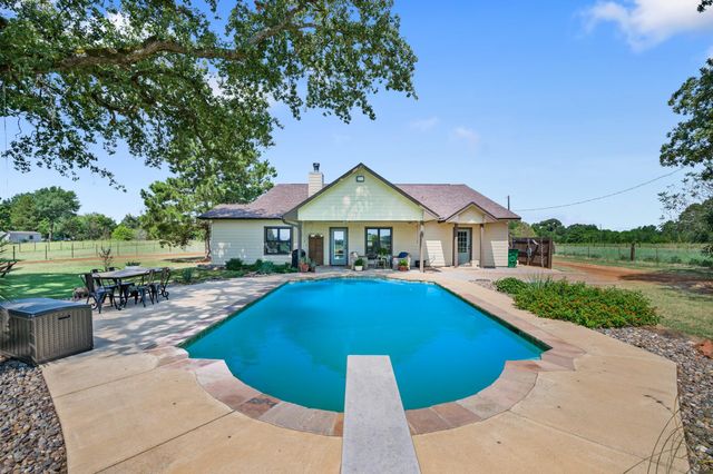 384 County Road 1875, Grapeland, TX 75844