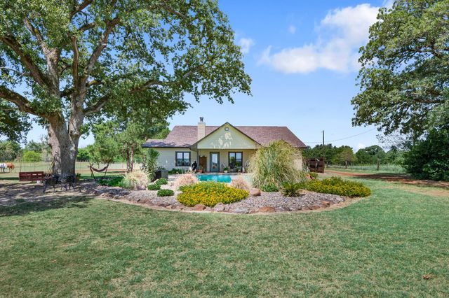 384 County Road 1875, Grapeland, TX 75844