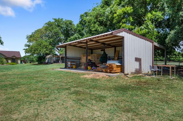 384 County Road 1875, Grapeland, TX 75844