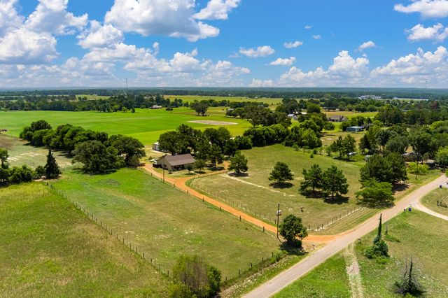 384 County Road 1875, Grapeland, TX 75844