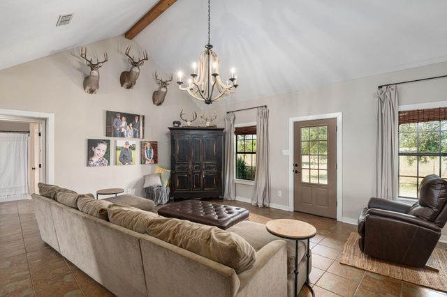 384 County Road 1875, Grapeland, TX 75844