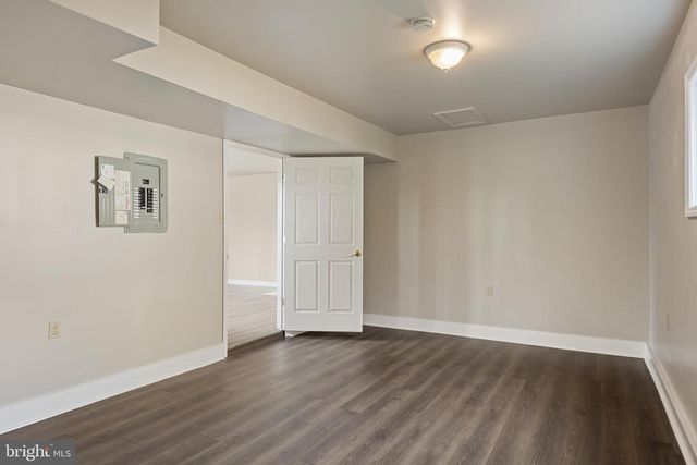 27 MARSHAL LN, Willingboro, NJ 08046