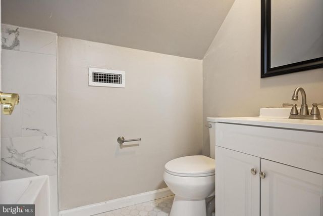 27 MARSHAL LN, Willingboro, NJ 08046