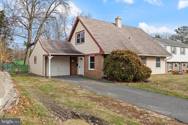 27 MARSHAL LN, Willingboro, NJ 08046