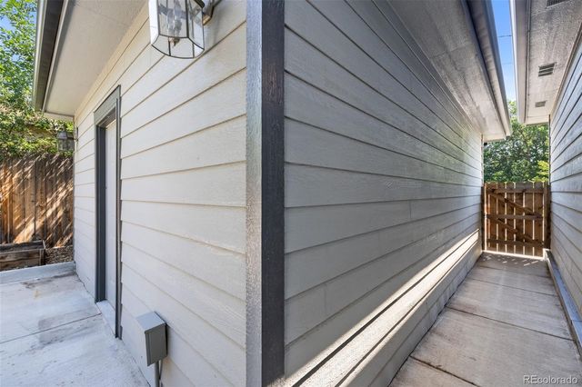 3301 W Union Avenue, Englewood, CO 80110