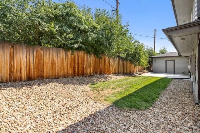 3301 W Union Avenue, Englewood, CO 80110